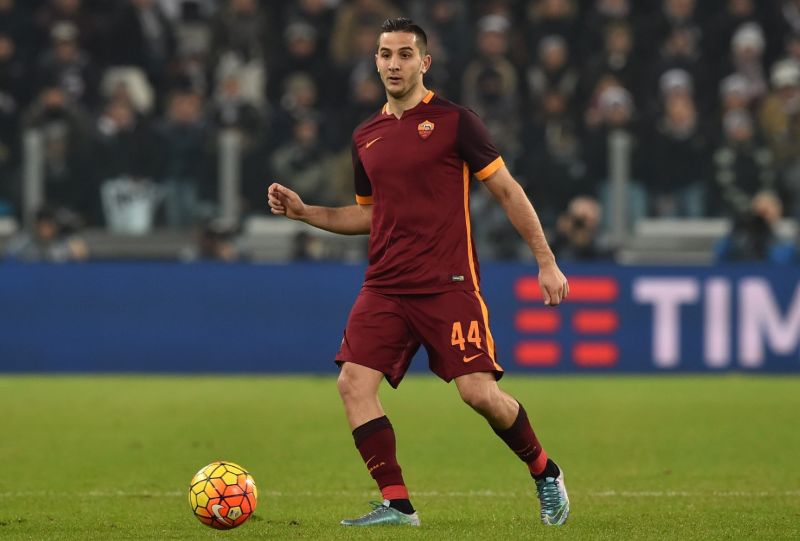 Kostas Manolas để lại dấu ấn đậm nét với cú đánh đầu lịch sử vào lưới Barcelona năm 2018