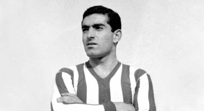 Ông gắn liền tên tuổi với Olympiacos và hàng trăm bàn thắng ấn tượng